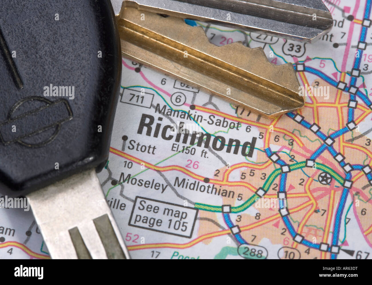 Eine Nahaufnahme von einer Karte von Richmond Virginia mit Autoschlüssel Stockfoto