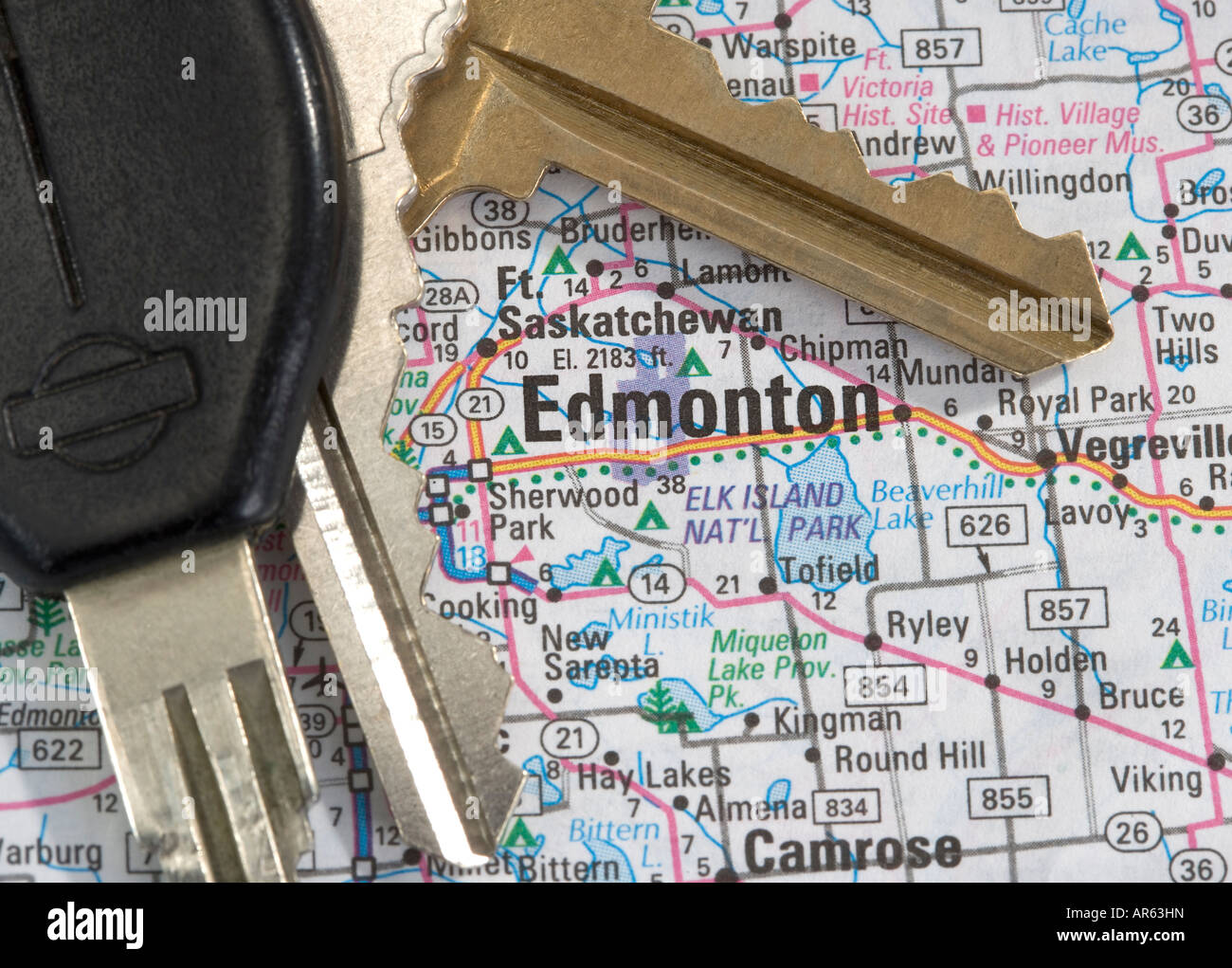 Eine Nahaufnahme von einer Karte von Edmonton Alberta Kanada mit Autoschlüssel Stockfoto