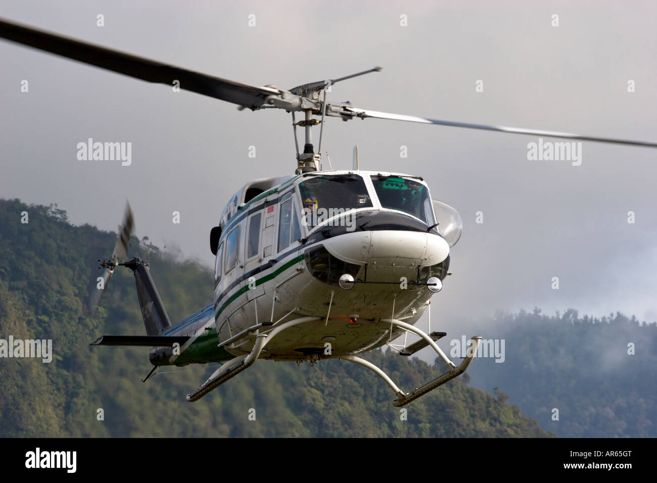 Bell 212 Twin arbeiten fliegen Stockfoto