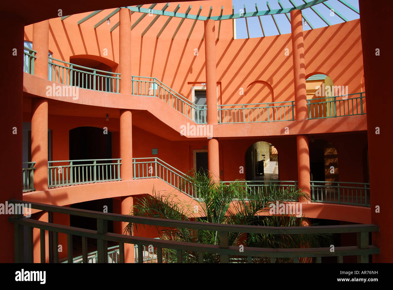 Zimmer Flügel Treppen, InterContinental Taba Heights, Taba Heights, Sinai-Halbinsel, Ägypten Stockfoto