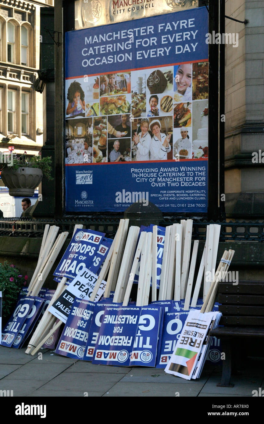 Banner für die Anti-Irak-Krieg-Demo in Manchester UK Stockfoto