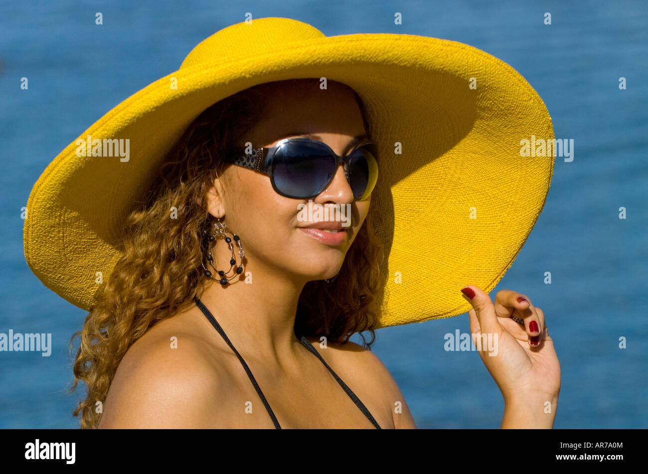 Mexiko Riviera Nayarit Dorf von Sayulita in der Nähe von Puerto Vallarta an den Pazifischen Ozean attraktiven Frau genießen Tag am Strand Stockfoto