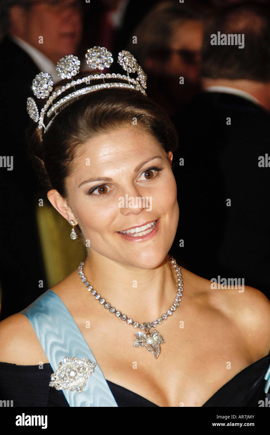 Schwedische Kronprinzessin Victoria am Gala-Dinner zu Ehren der Nobelpreisträger im blauen Saal im Rathaus von Stockholm Stockfoto