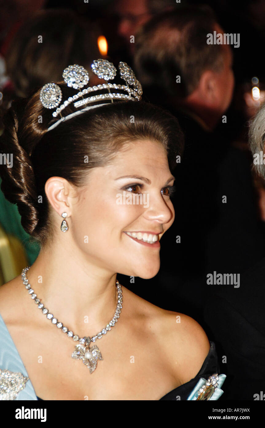 Schwedische Kronprinzessin Victoria am Gala-Dinner zu Ehren der Nobelpreisträger im blauen Saal im Rathaus von Stockholm Stockfoto