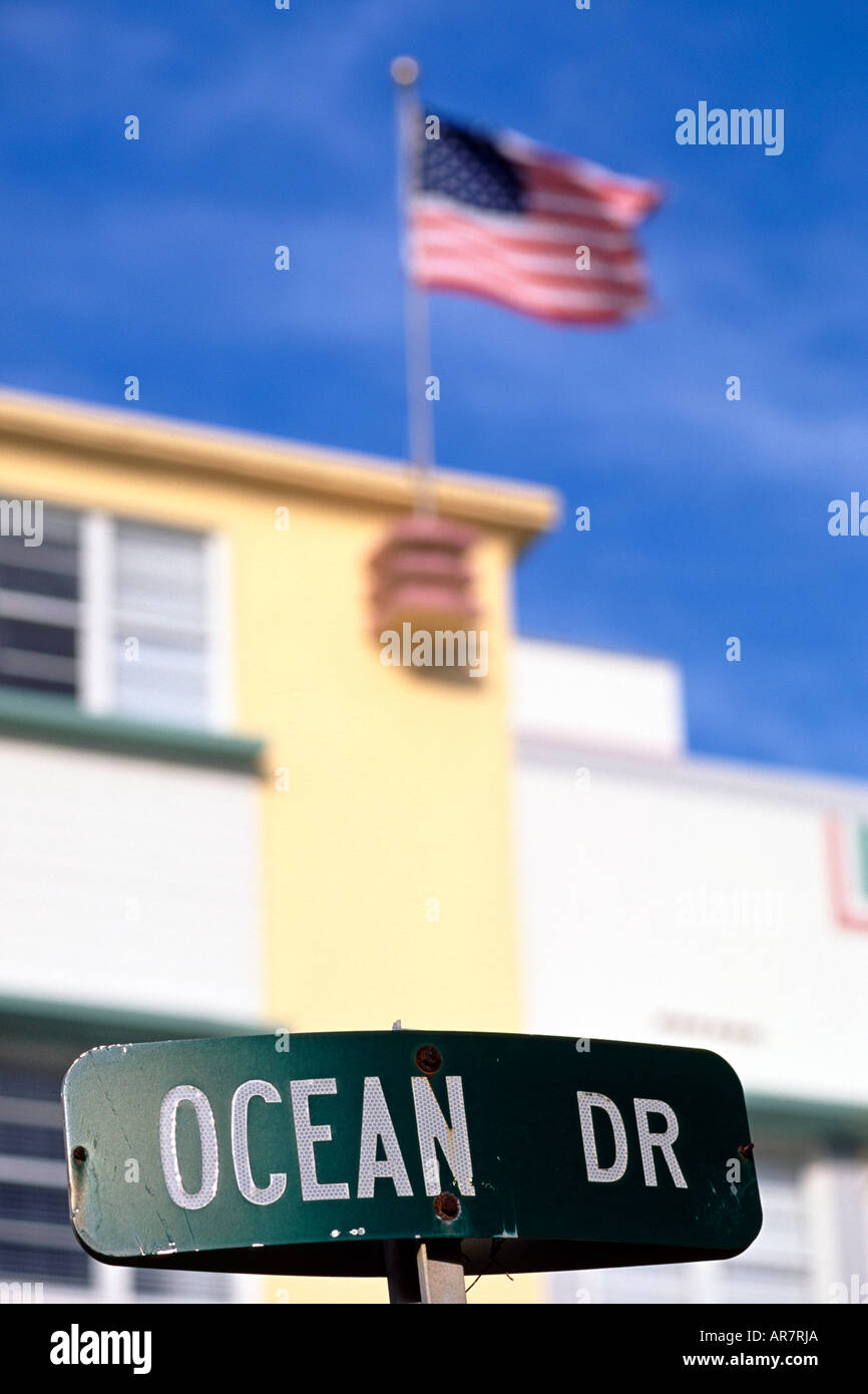 Straßenschild der Ocean Drive in Miami Beach Florida. Stockfoto