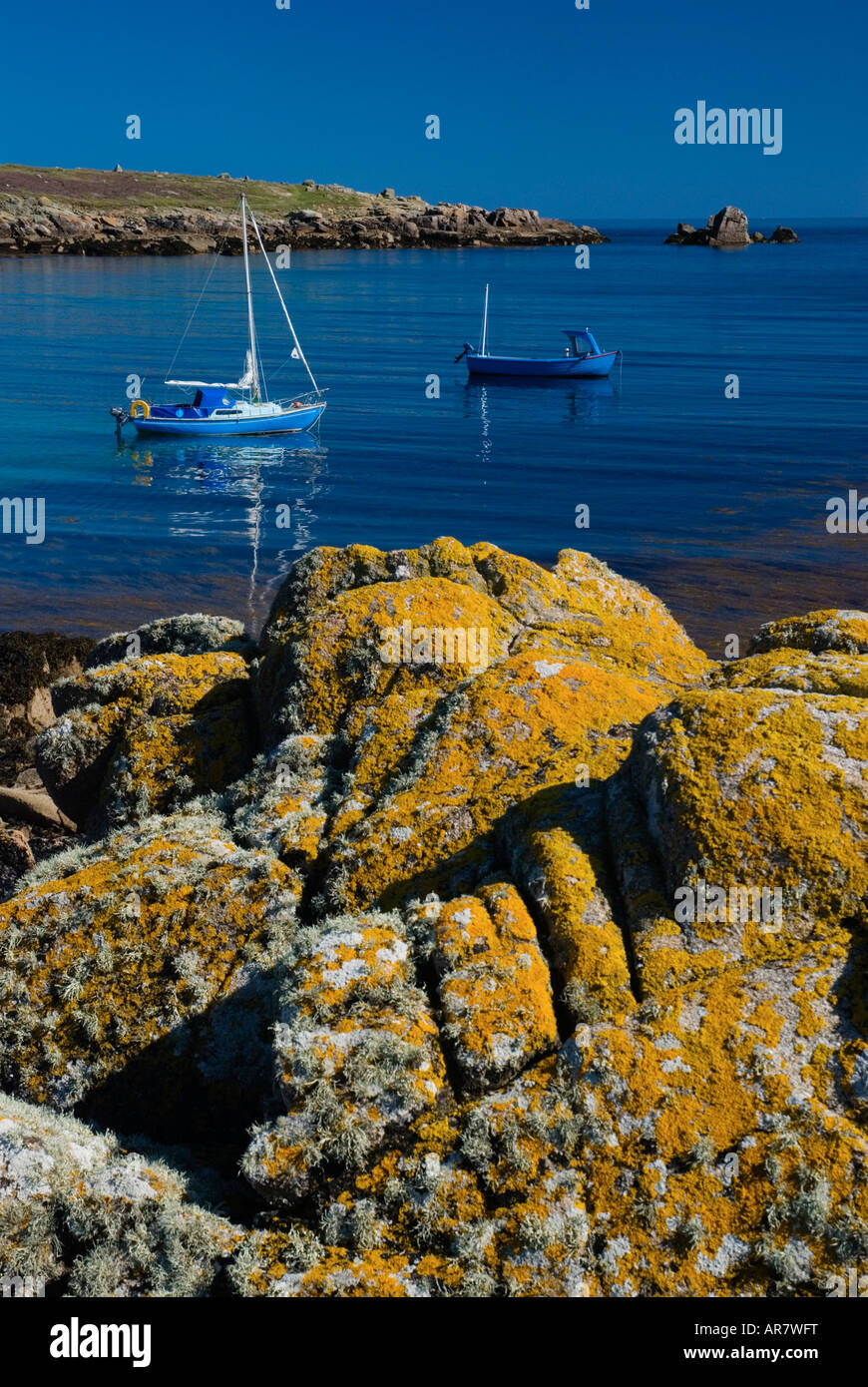 Boote zwischen St. Agnes und Gugh auf die Isles of Scilly England UK Stockfoto