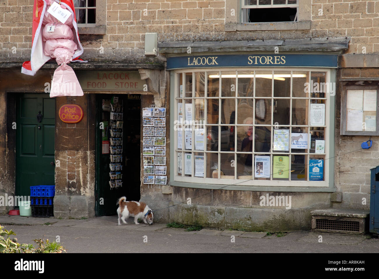 Postamt und Shop in Lacock, Wiltshire, England, UK Stockfoto