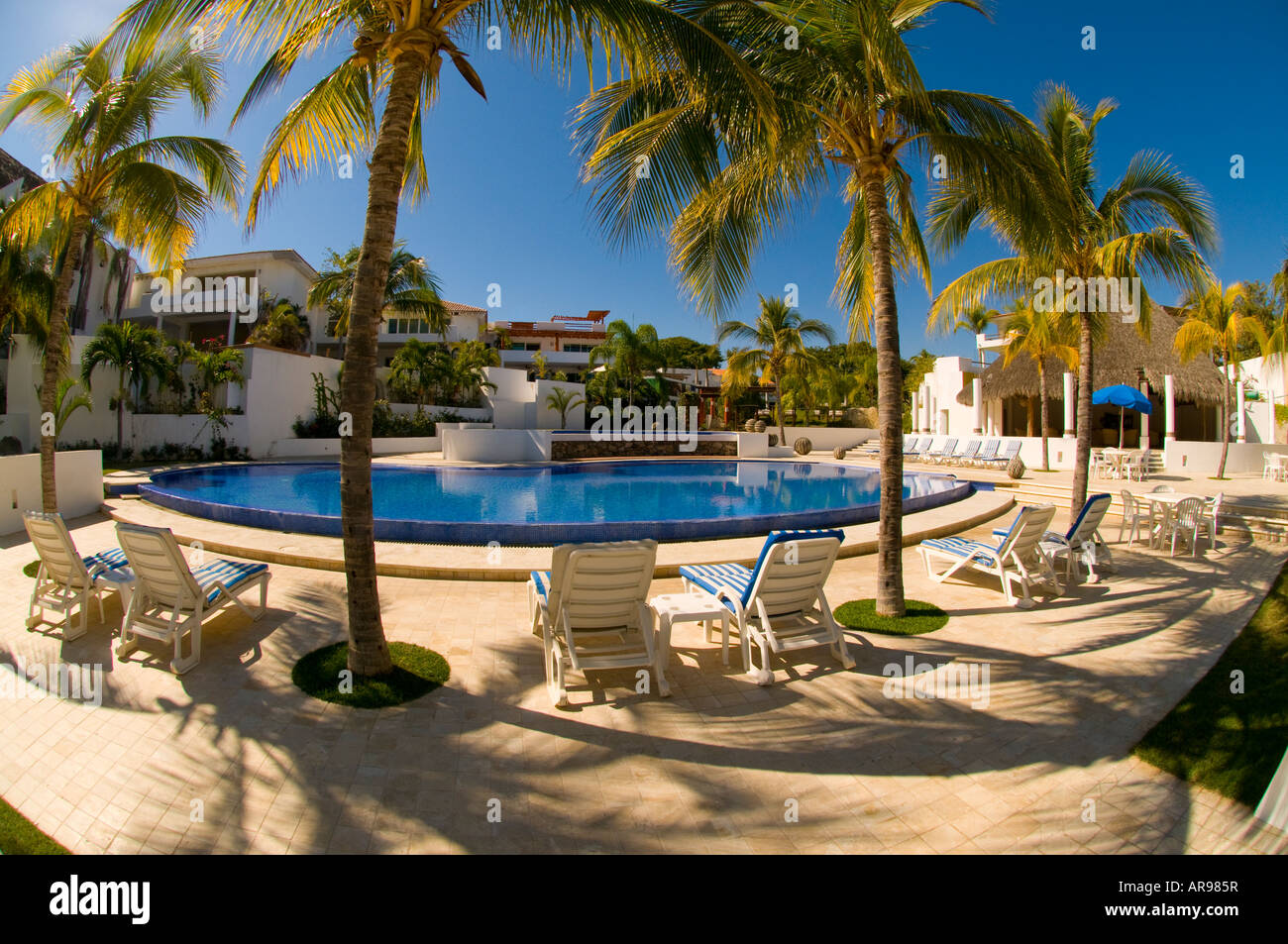 Mexiko Riviera Nayarit La Cruz de Huanacaxtle Oceanside Pool und Resort Vallarta Gärten in der Nähe von Puerto Vallarta Stockfoto