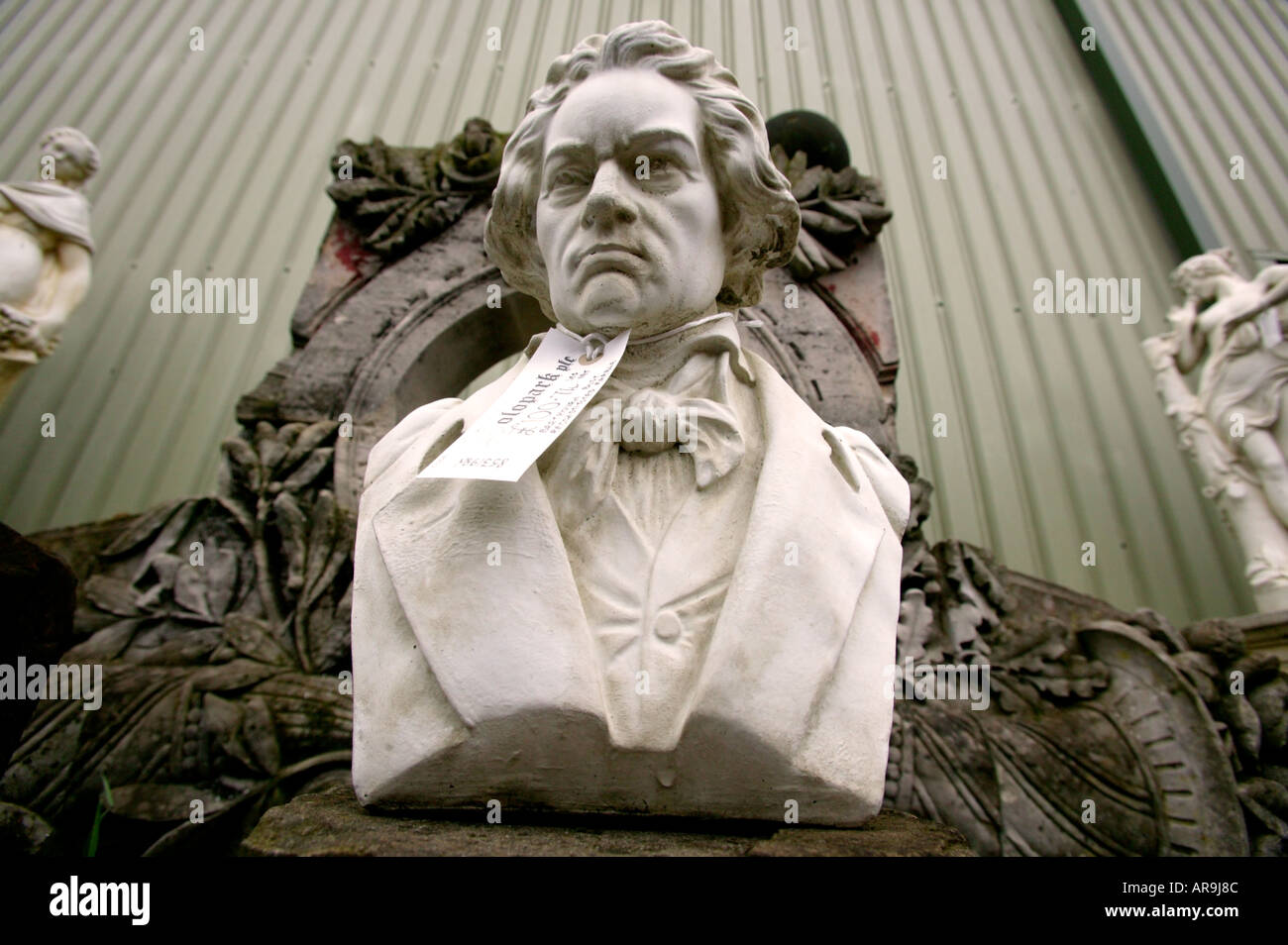 Büste von Beethoven im Soloparks Gebäude Lieferungen Hof, Cambridgeshire, Großbritannien Stockfoto