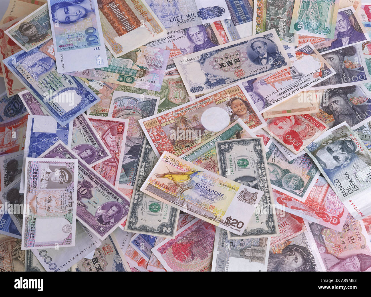 Sammlung von Banknoten aus verschiedenen Ländern Stockfoto