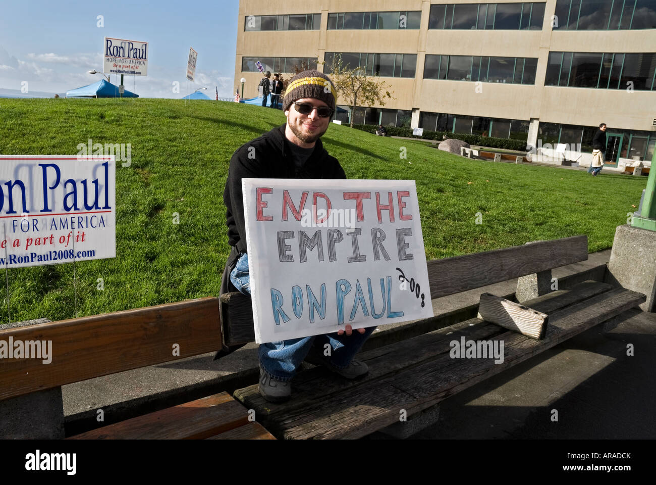 Ron Paul für Präsident Supporter hält Schild Seattle Washington Stockfoto