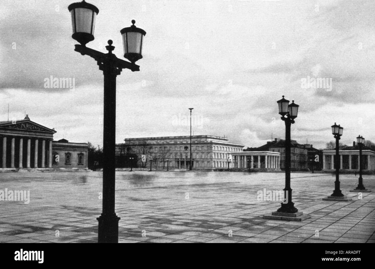 Geographie/Reise, Deutschland, München, Königsplatz, Aussicht, 1930er Jahre, Stockfoto