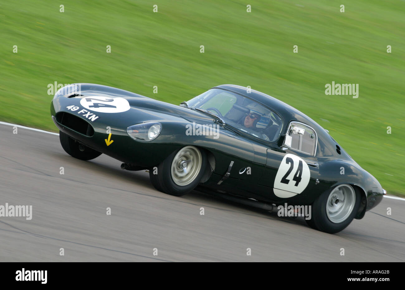 1962 Jaguar E-Type Leichtzügigkeit Coupe angetrieben von Jochen Mass bei Goodwood Revival, Sussex, UK Stockfoto