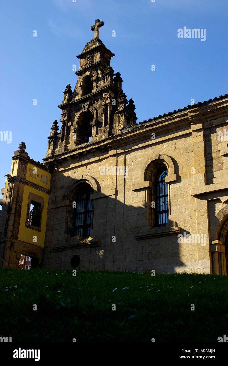 Glockenturm Kirche Turm von Santa Clara Kirche Stockfoto
