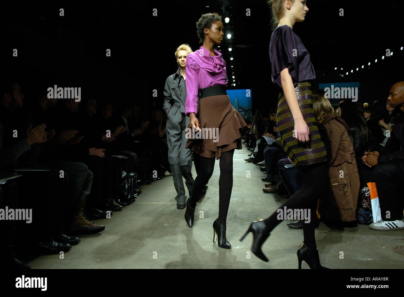 Yigal Azrouel Herbst 2008 Modenschau Mercedes-Benz Fashionweek Stockfoto