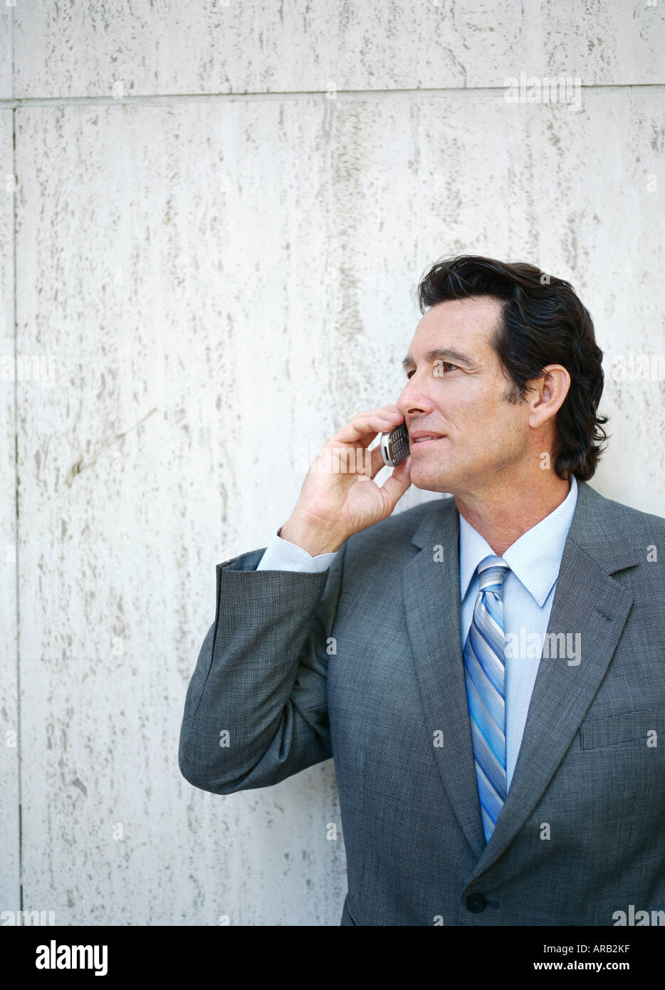 Geschäftsmann mit Handy Stockfoto