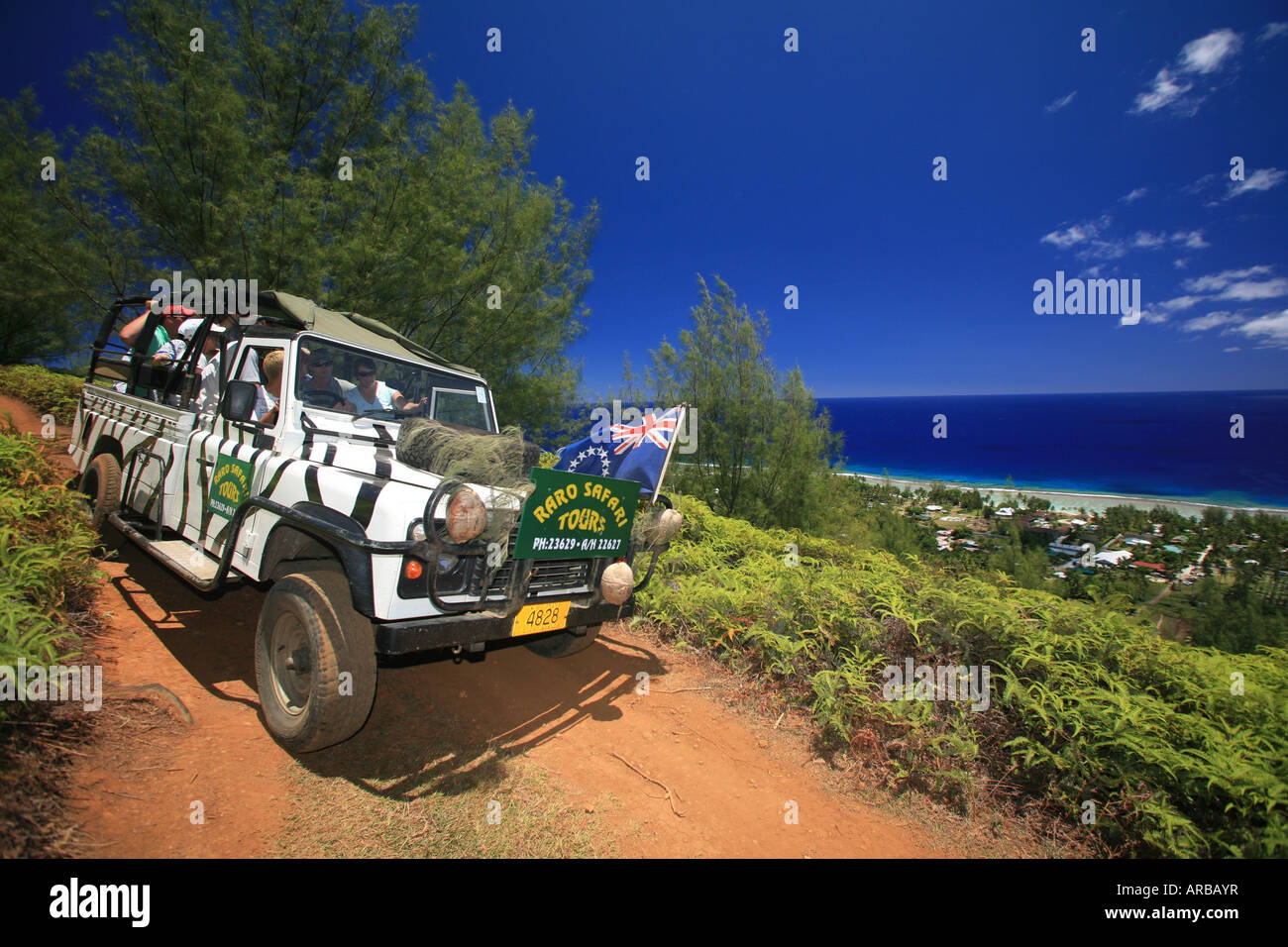 Geographie/Reisen, Neuseeland, Cook Inseln, Rarotonga, Menschen, Jeep" Raro Safari Tours", Million Dollar view,, Additional-Rights - Clearance-Info - Not-Available Stockfoto