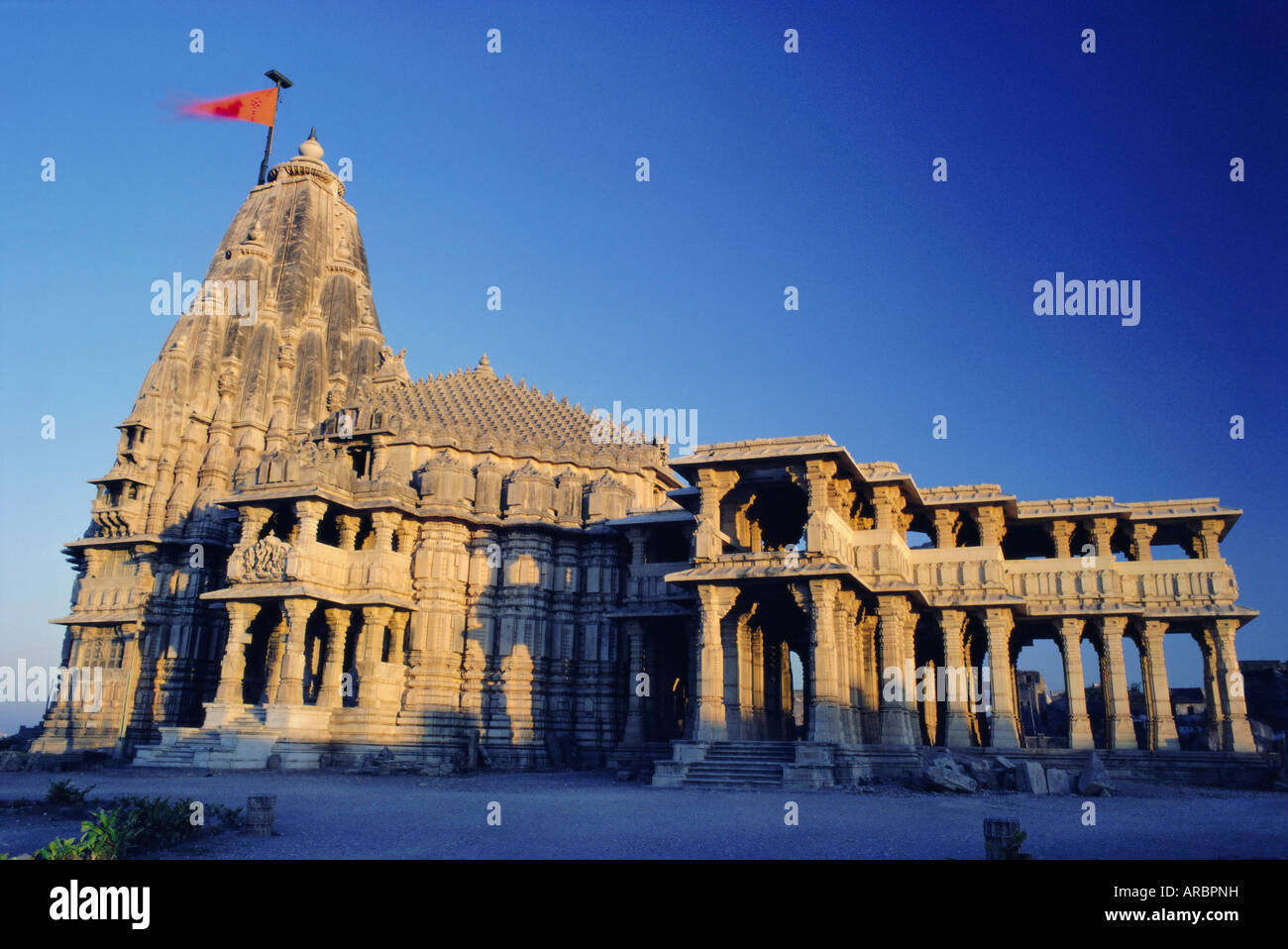 Hindu Tempel von Somnath, einer der zwölf heiligsten Siva Tempel, Somnath, Bundesstaat Gujarat, Indien, Asien Stockfoto