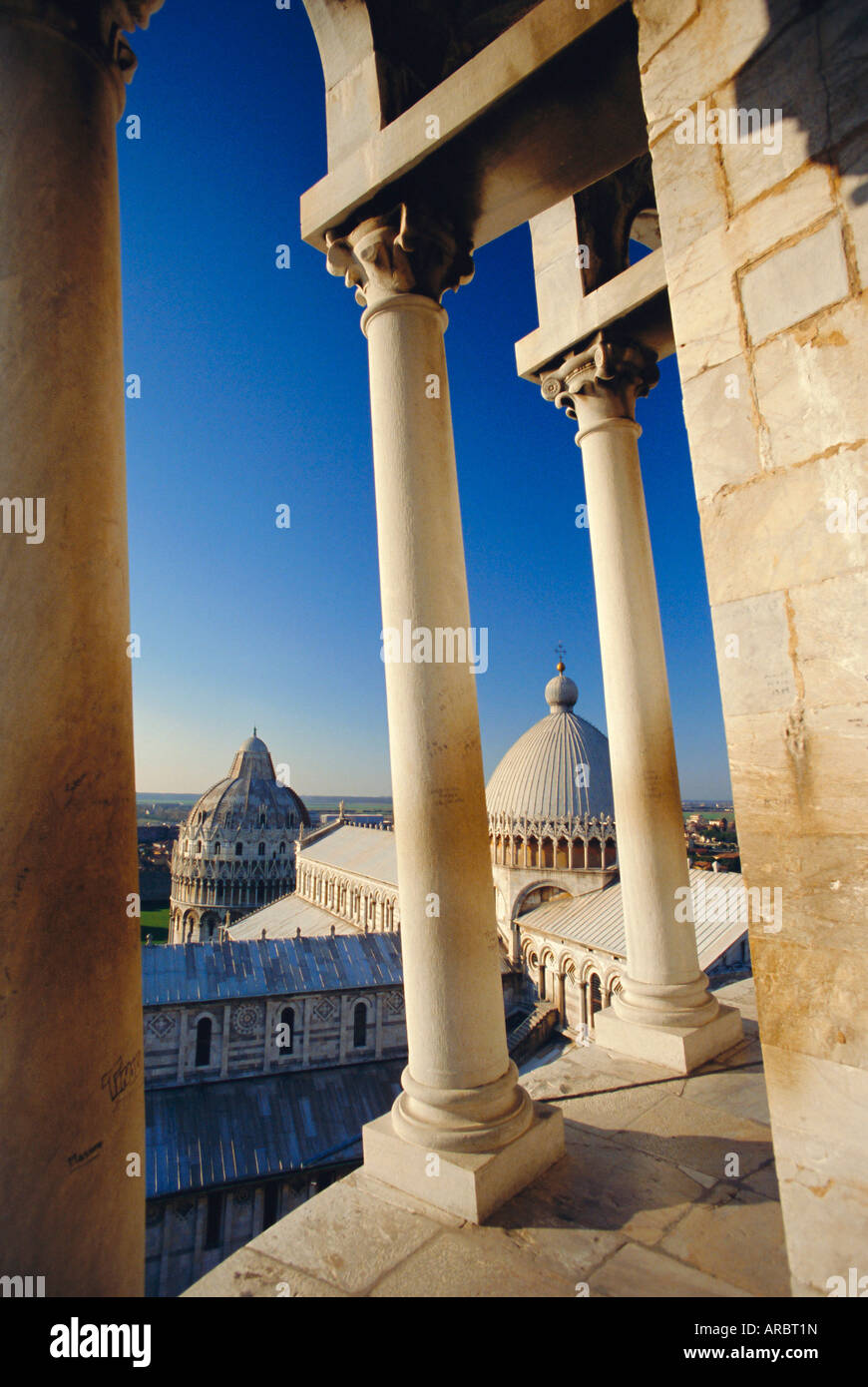 Blick vom Schiefen Turm, Dom und Baptisterium, Piazza del Duomo, Pisa, Toskana, Italien Stockfoto