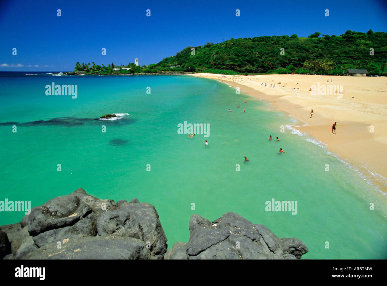 Waimea Bay Beach Park, ein Ort beliebt zum Surfen auf Oahu North Shore, Oahu, Hawaii, USA Stockfoto