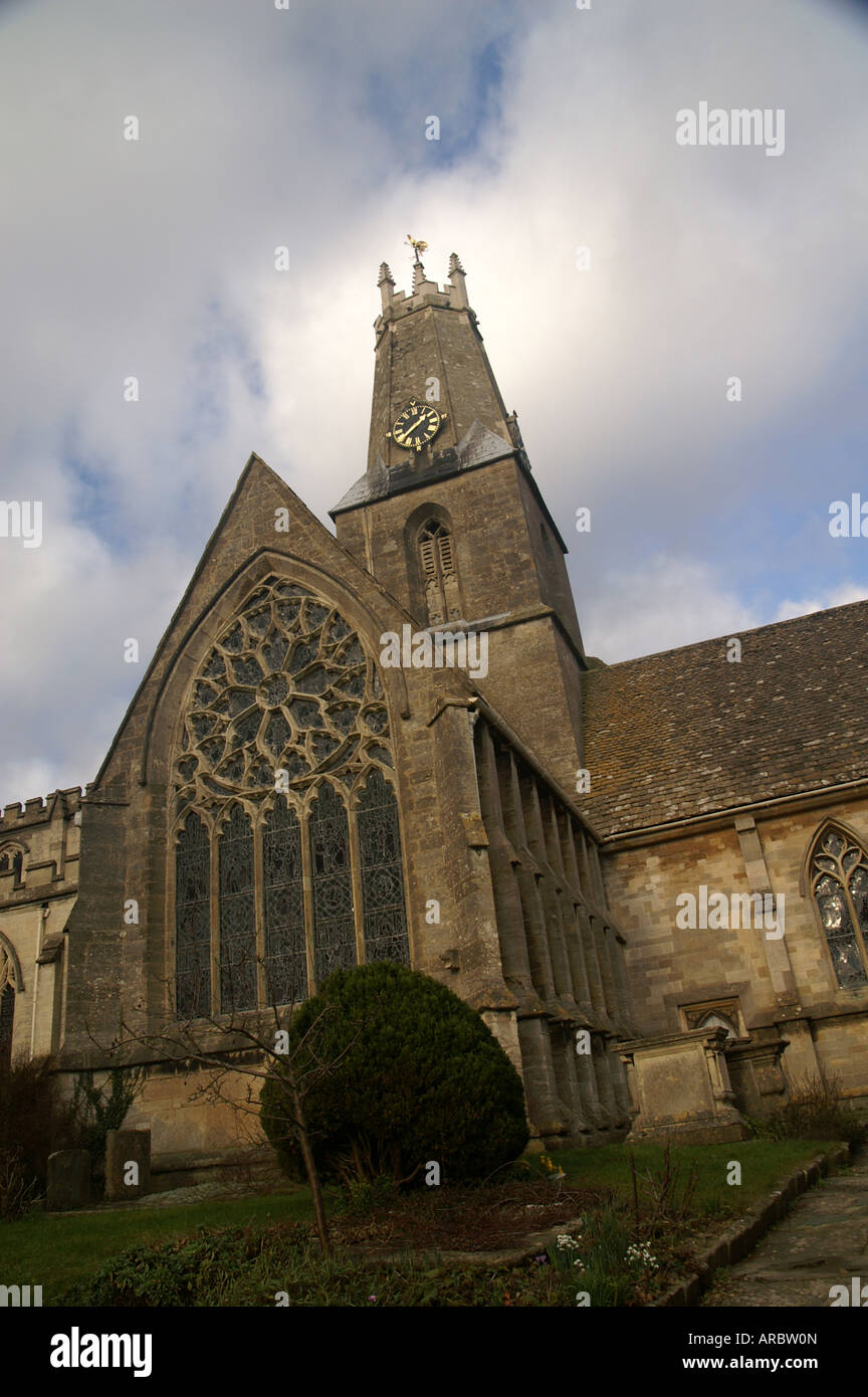 Turm der Kirche der Heiligen Dreifaltigkeit Minchinhampton Stockfoto