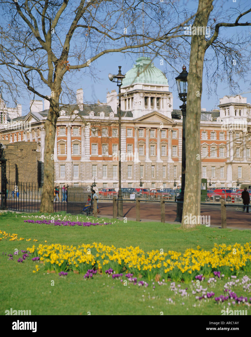 Horse Guards und der alten Admiralität Gebäude im Frühjahr, London, England, UK Stockfoto