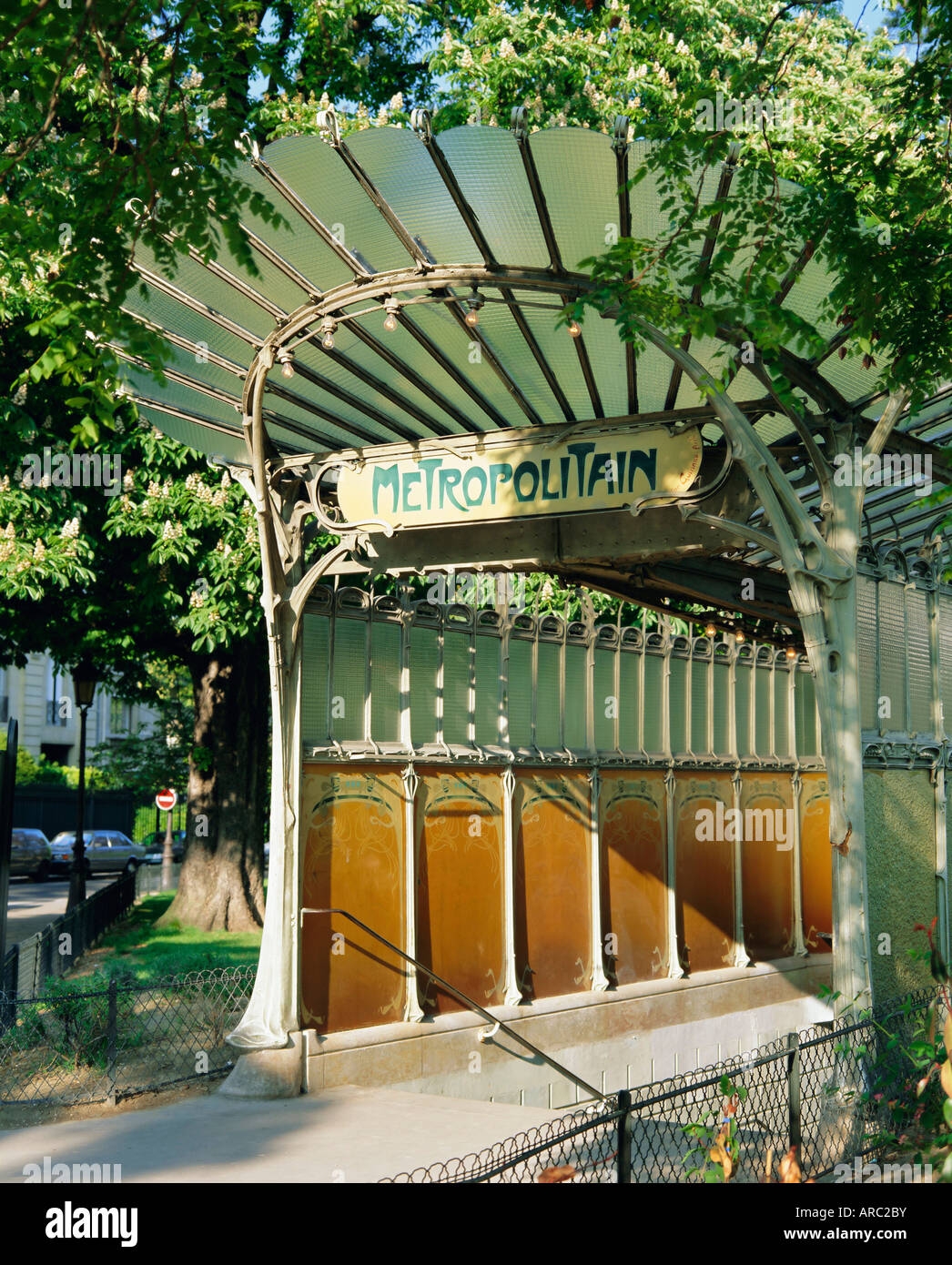 Metropolitain (U-Bahn) Station Eingang, Paris, Frankreich, Europa Stockfoto