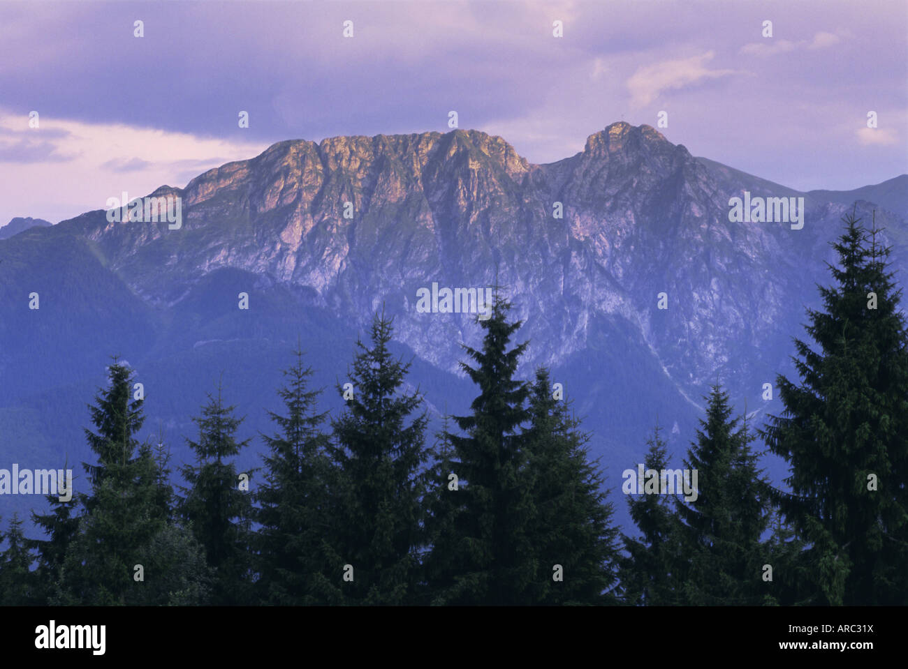 Berg Giewont und Zakopane, Tatra-Gebirge, Polen, Europa Stockfoto