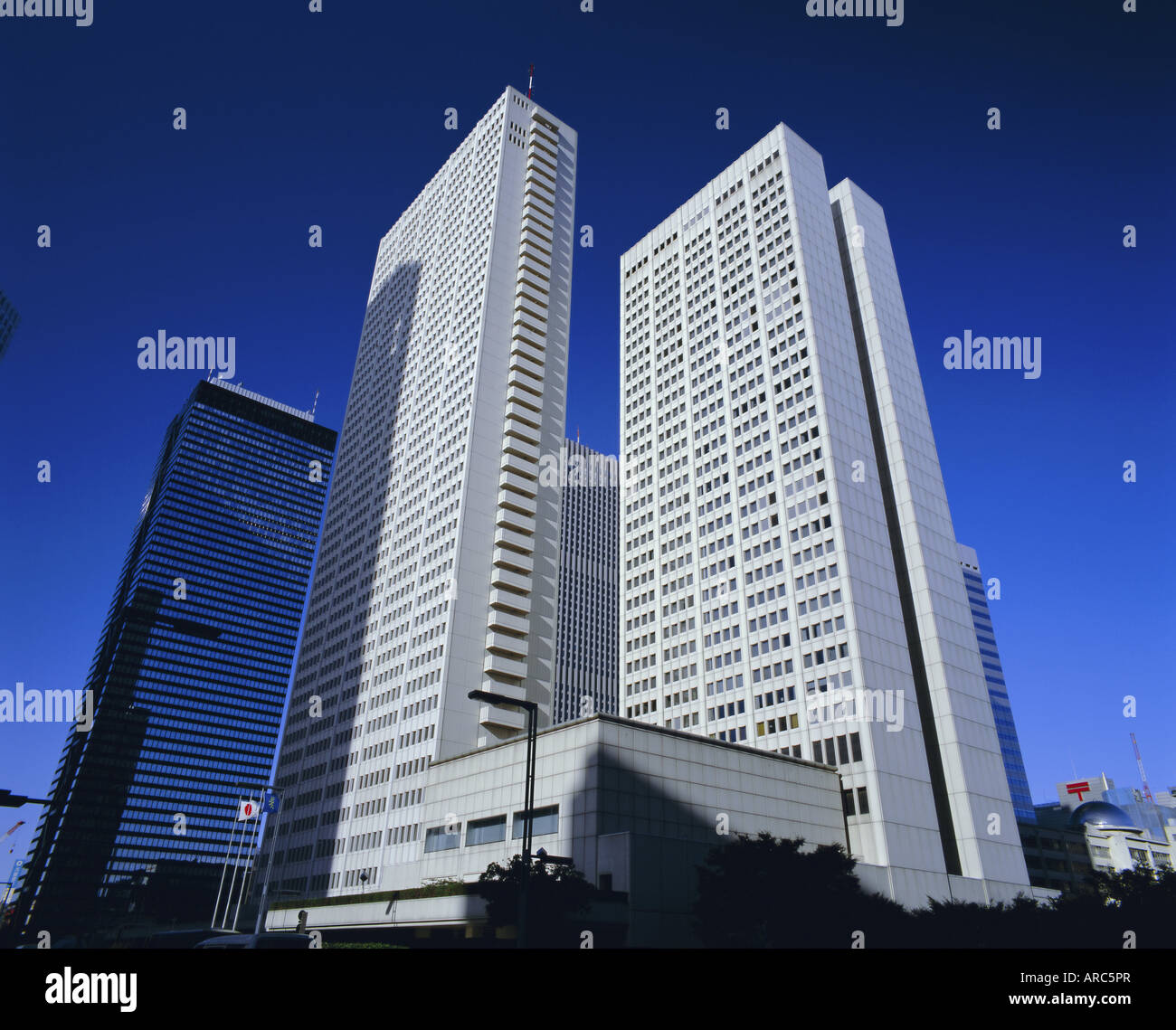 Wolkenkratzer in Shinjuku Bezirk, Tokio, Japan, Asien Stockfoto