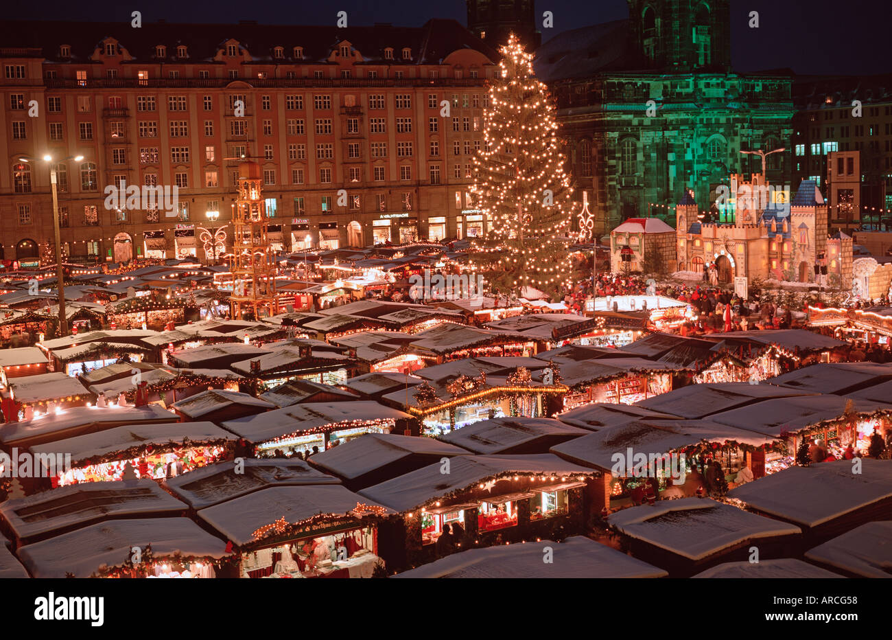 Dresden-Blick auf die Welt berühmte Stietzelmarkt Dresden-Weihnachten Markt Stockfoto