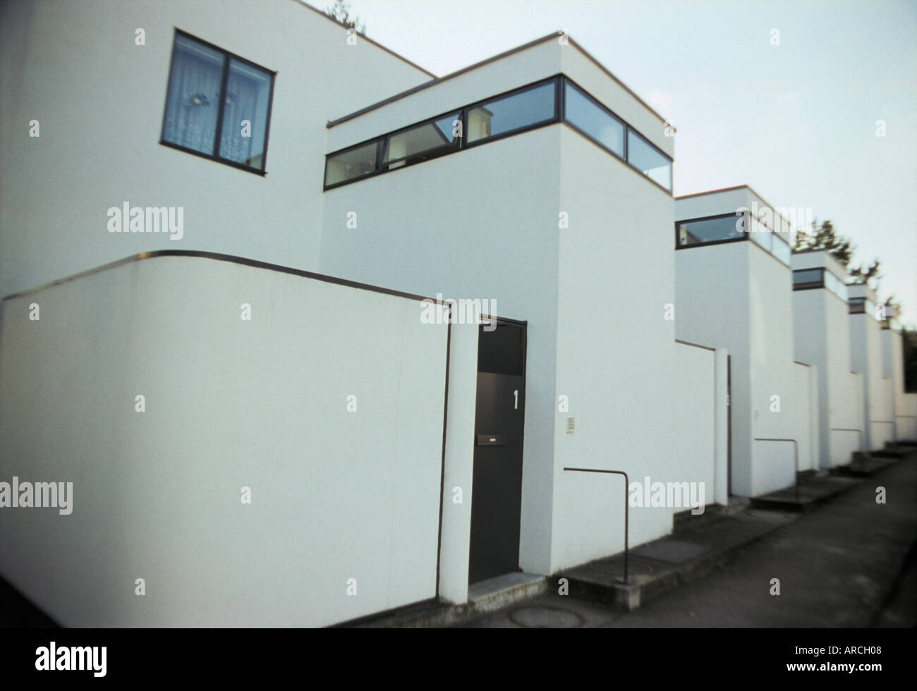 Ein Haus In Die Beruhmte Weissenhof Siedlung Entworfen Von Dem Architekten J J P Oud In Killesberg Stuttgart Deutschland Stockfotografie Alamy
