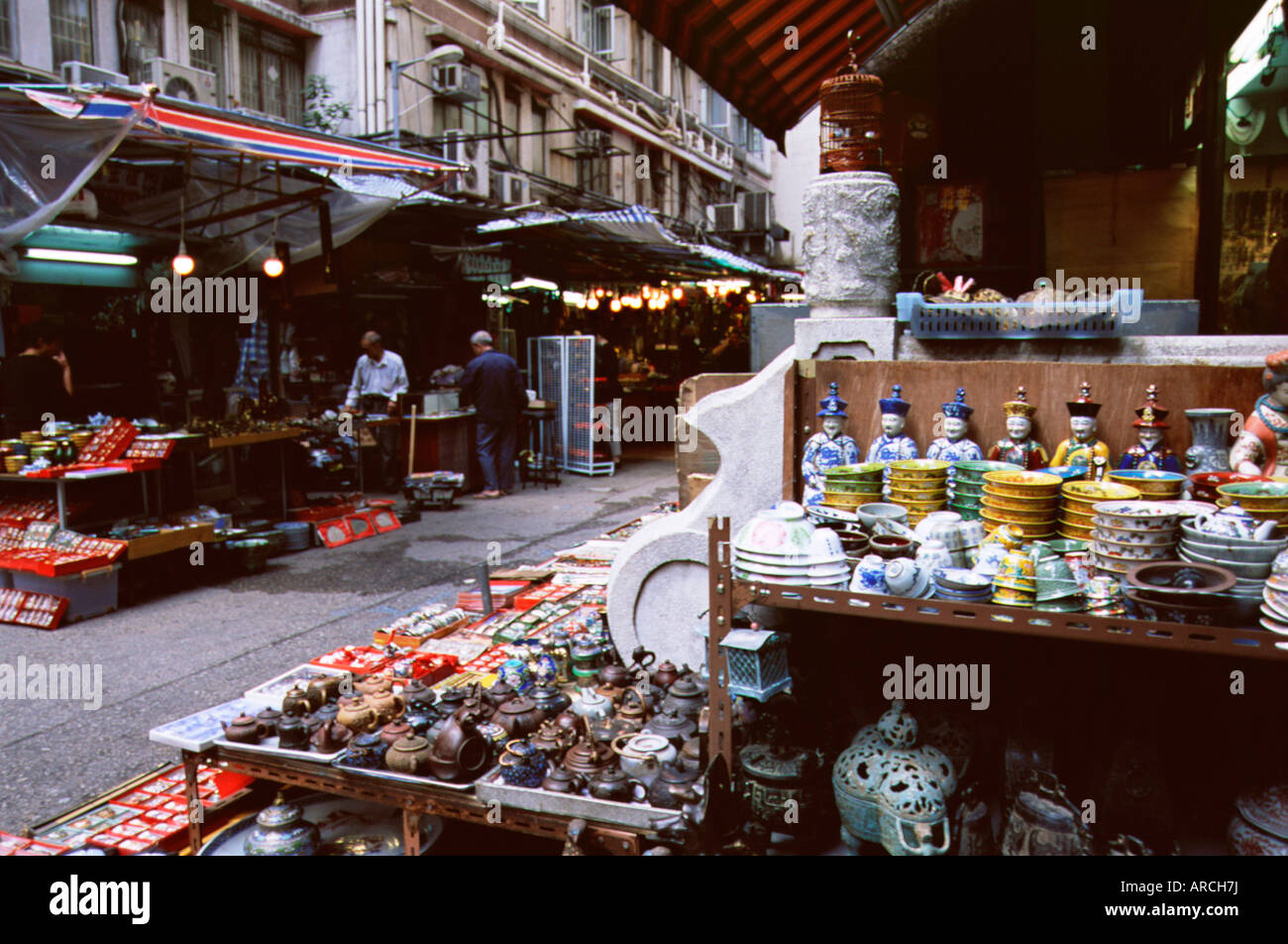 Stände mit Straße, obere Lascar Zeile, Hong Kong Island, Hongkong, China, Asien Stockfoto