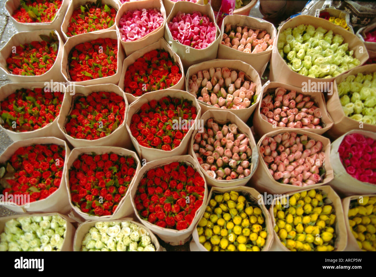 Blumen zum Verkauf, Flohmarkt, Bangkok, Thailand Stockfoto