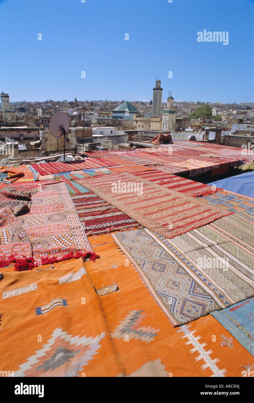 Teppich-Co-op in der Medina, Fez, Marokko, Nordafrika Stockfoto
