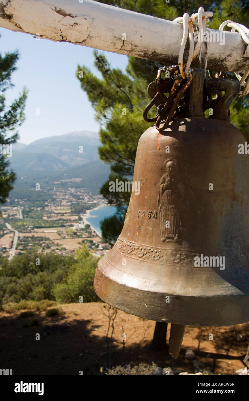 Glocke der Kirche in der Nähe von Sami, Kefalonia (Cephalonia), Griechenland, Europa Stockfoto