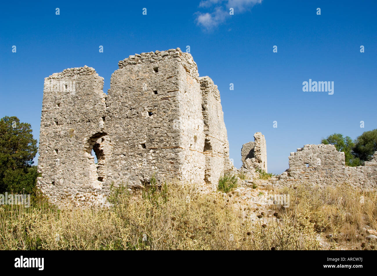 Alte ruiniert Kirche, Fiskardo Kefalonia (Cephalonia), Ionische Inseln, Griechenland, Europa Stockfoto