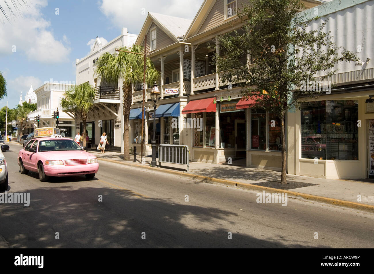 Rosa taxis, Duval Street, Key West, Florida, Vereinigte Staaten von Amerika, Nordamerika Stockfoto