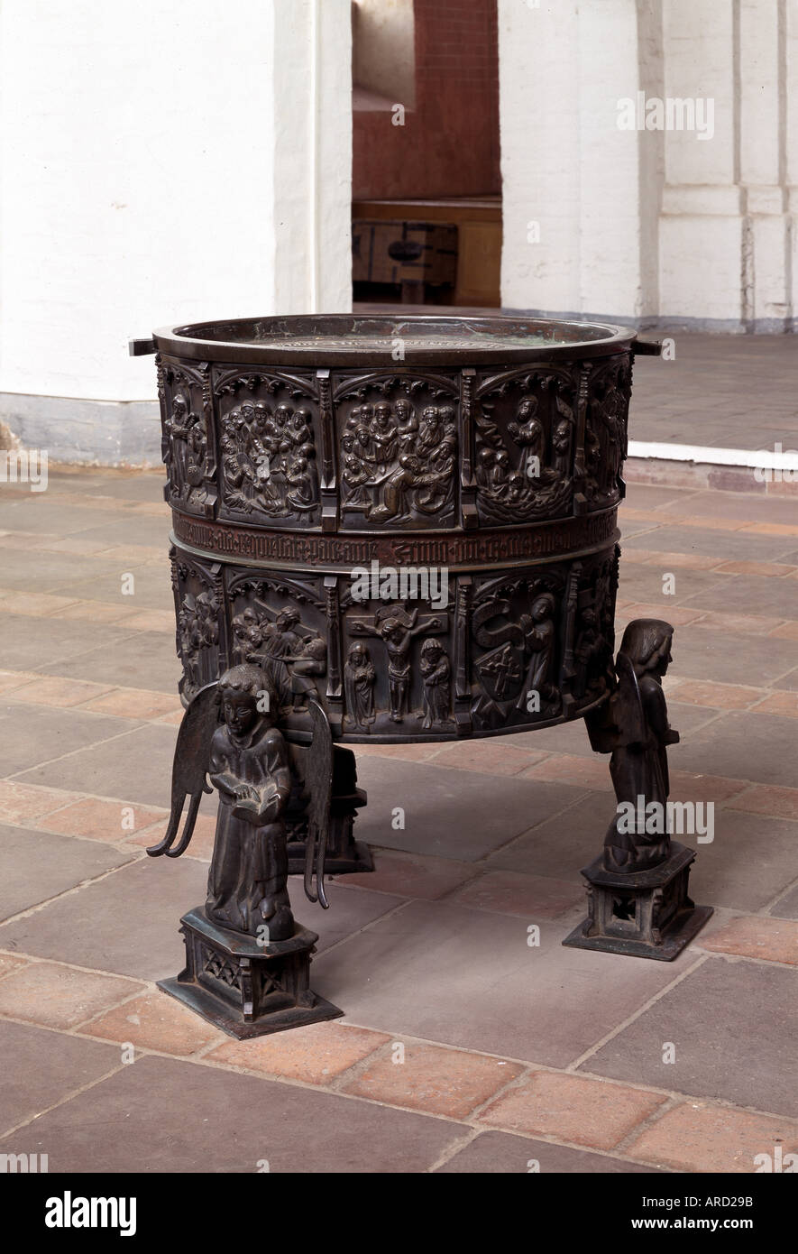 Gadebusch, Kirche, Bronzetaufe Stockfoto