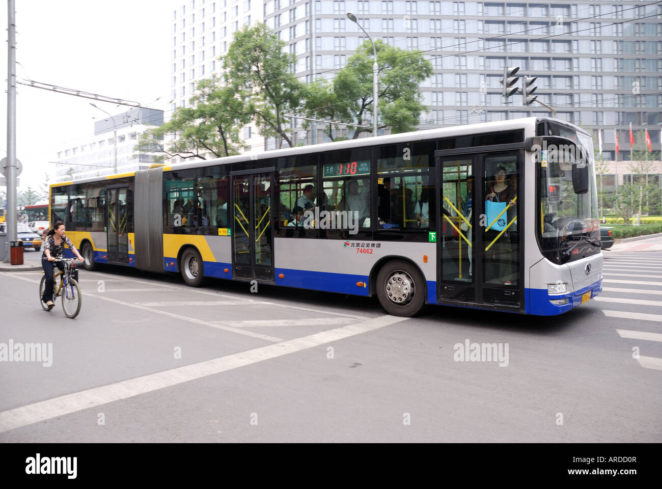 Kurvenreich Bus artikuliert Gelenkbusse sind auch bekannt als Tandem Busse bendy Busse oder Akkordeon Busse China Asien Beijing Peking Stockfoto