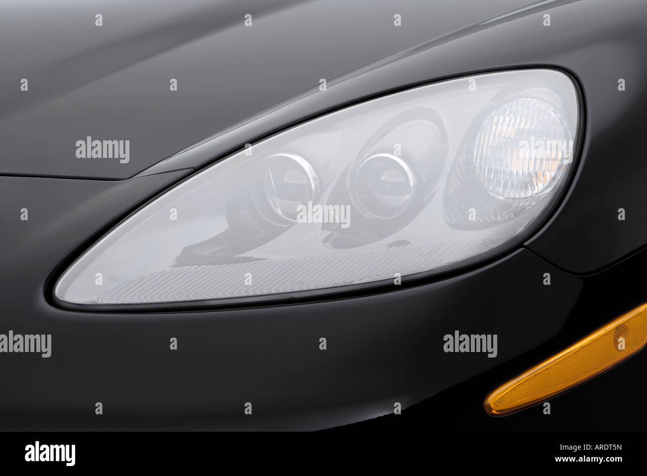 2007 Chevrolet Corvette LT in schwarz - Scheinwerfer Stockfoto