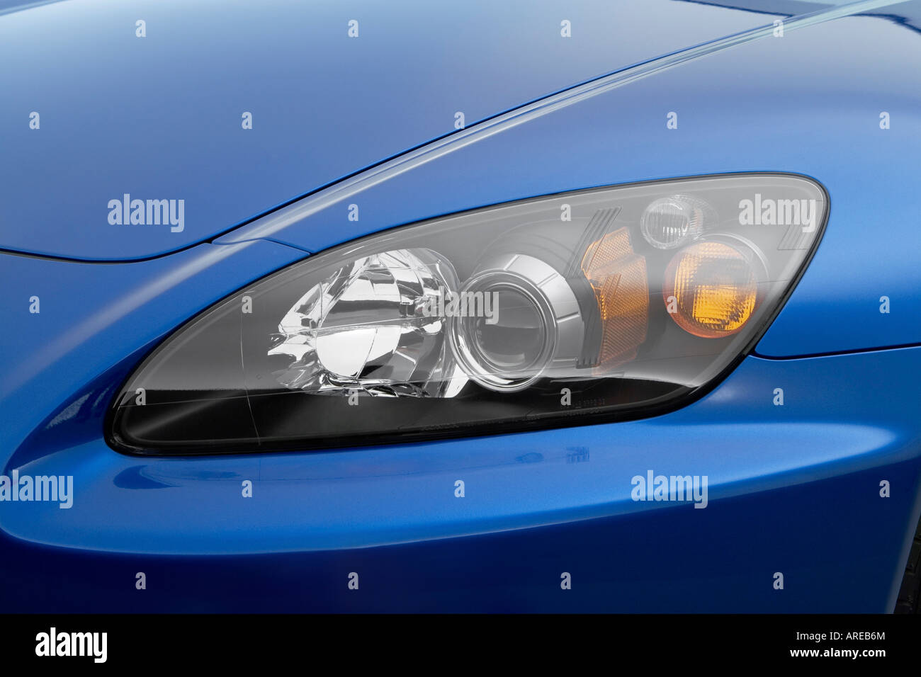 2006 Honda S2000 in blau - Scheinwerfer Stockfotografie - Alamy