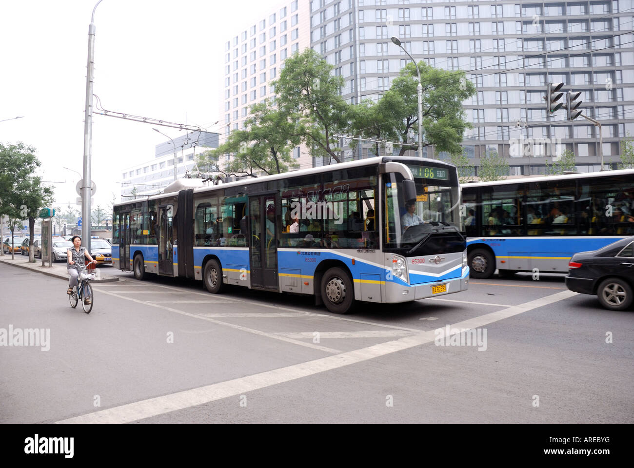 Kurvenreich Bus artikuliert Gelenkbusse sind auch bekannt als Tandem Busse bendy Busse oder Akkordeon Busse China Asien Beijing Peking Stockfoto