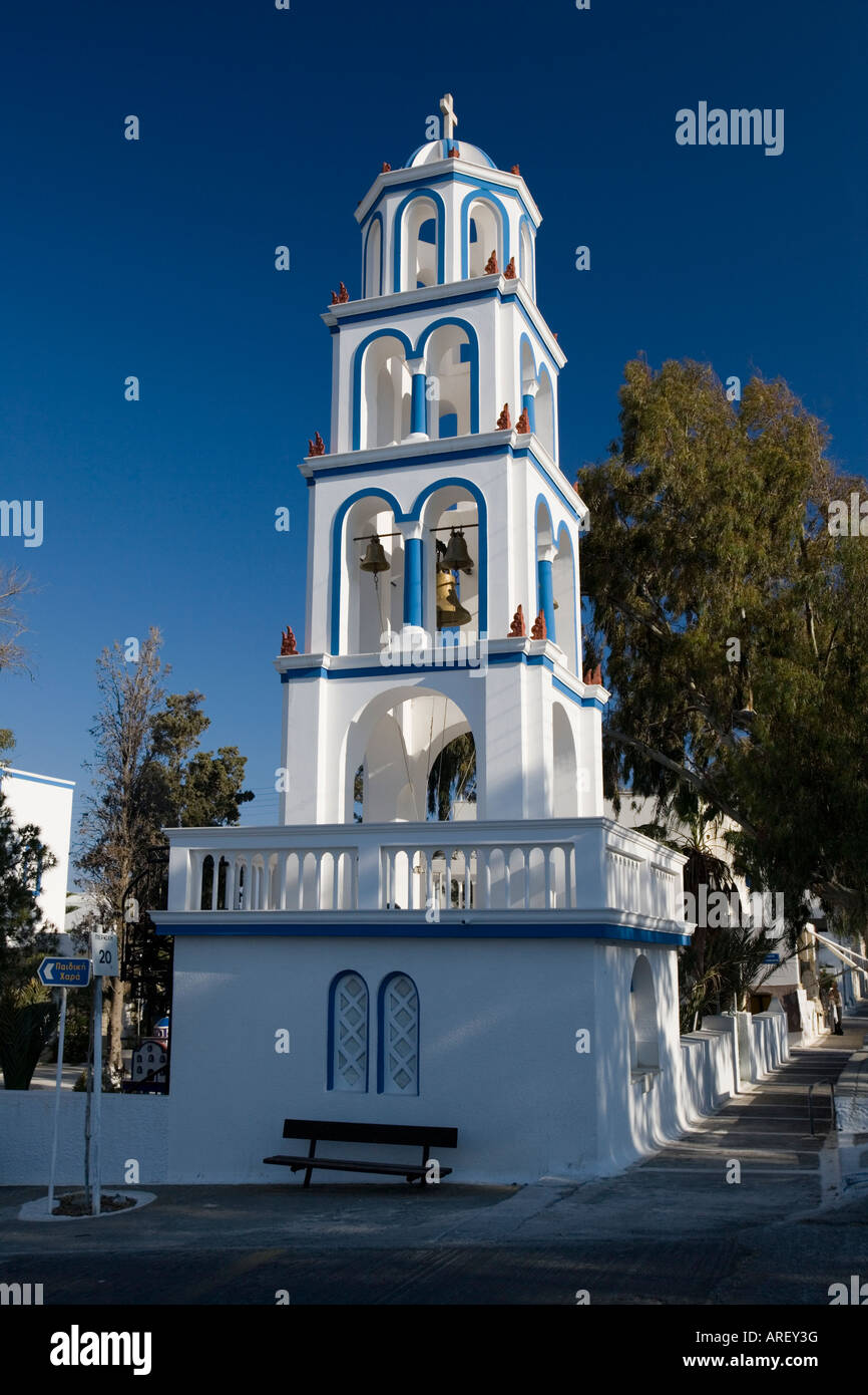 ^ Kirche ^ Glockenturm "Kamari' 'Santorini'"Griechenland" Stockfoto