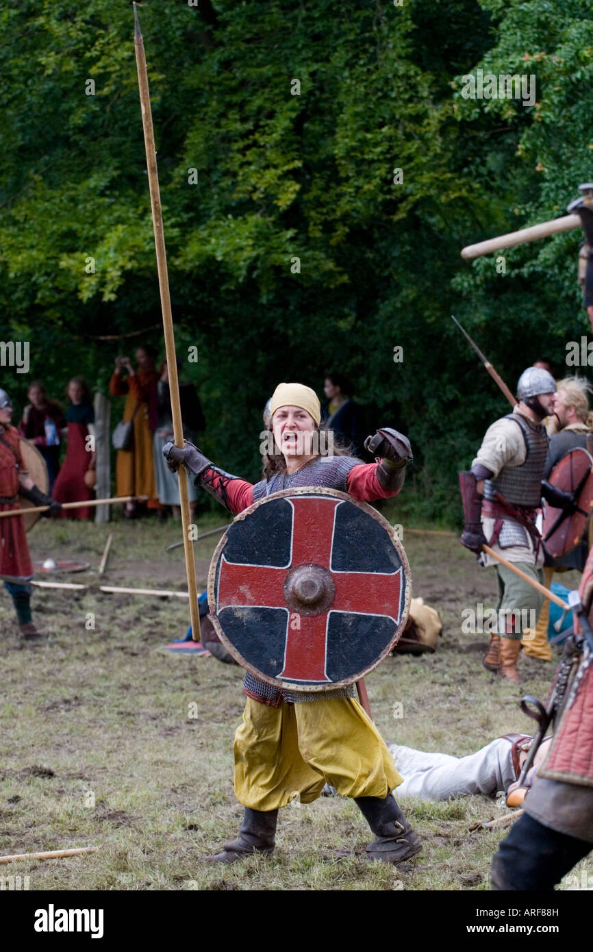 Siegreiche Kriegerin Viking auf eine Nachstellung der Schlacht in Dänemark Stockfoto