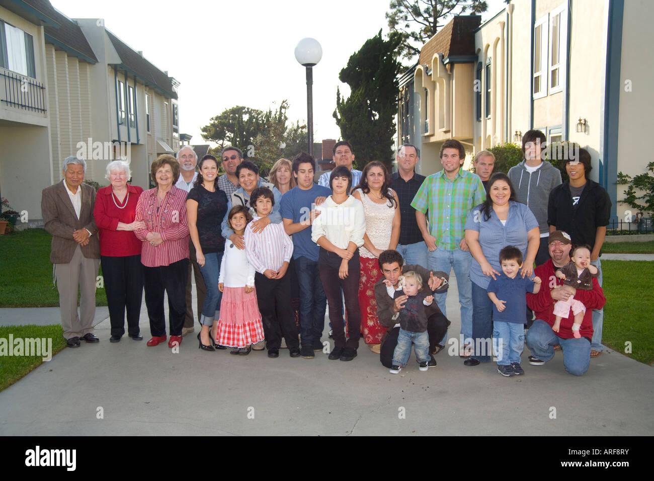 Drei Generationen von einer Hispanic kaukasischen Großfamilie Stockfoto