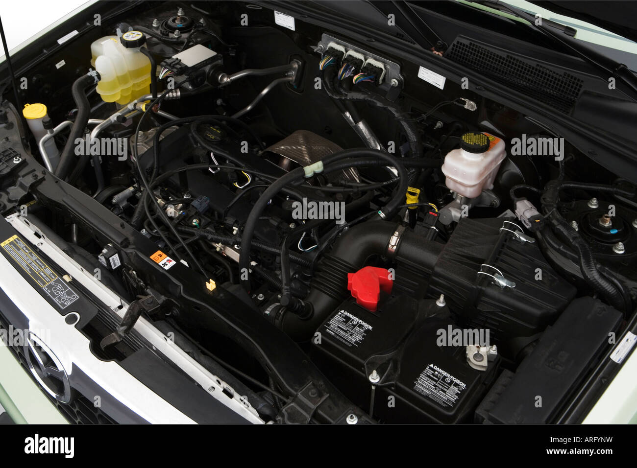 2008 Mazda Tribute ich Grand Touring in Grün - Motor Stockfoto