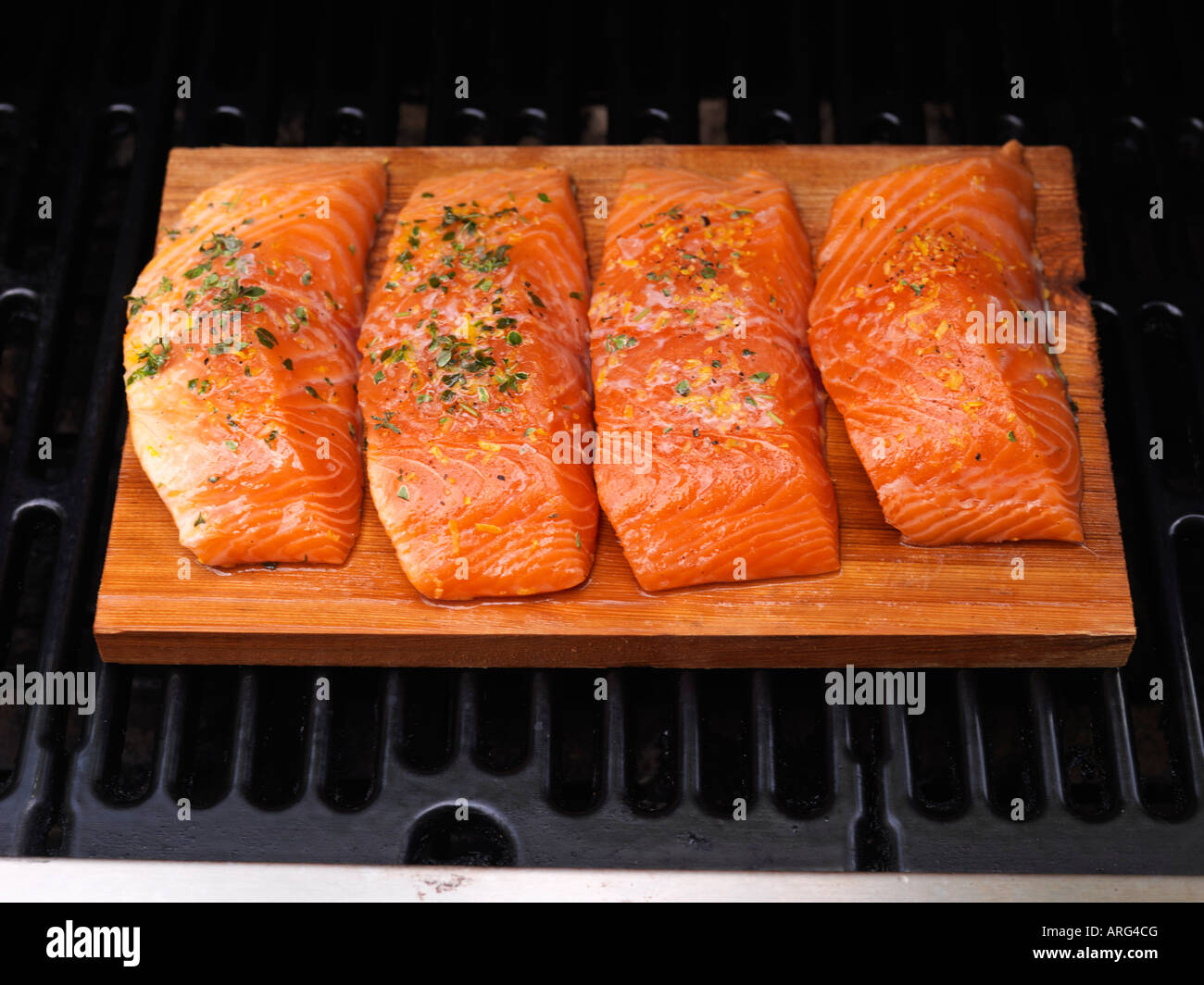 Fisch am Grill Stockfoto