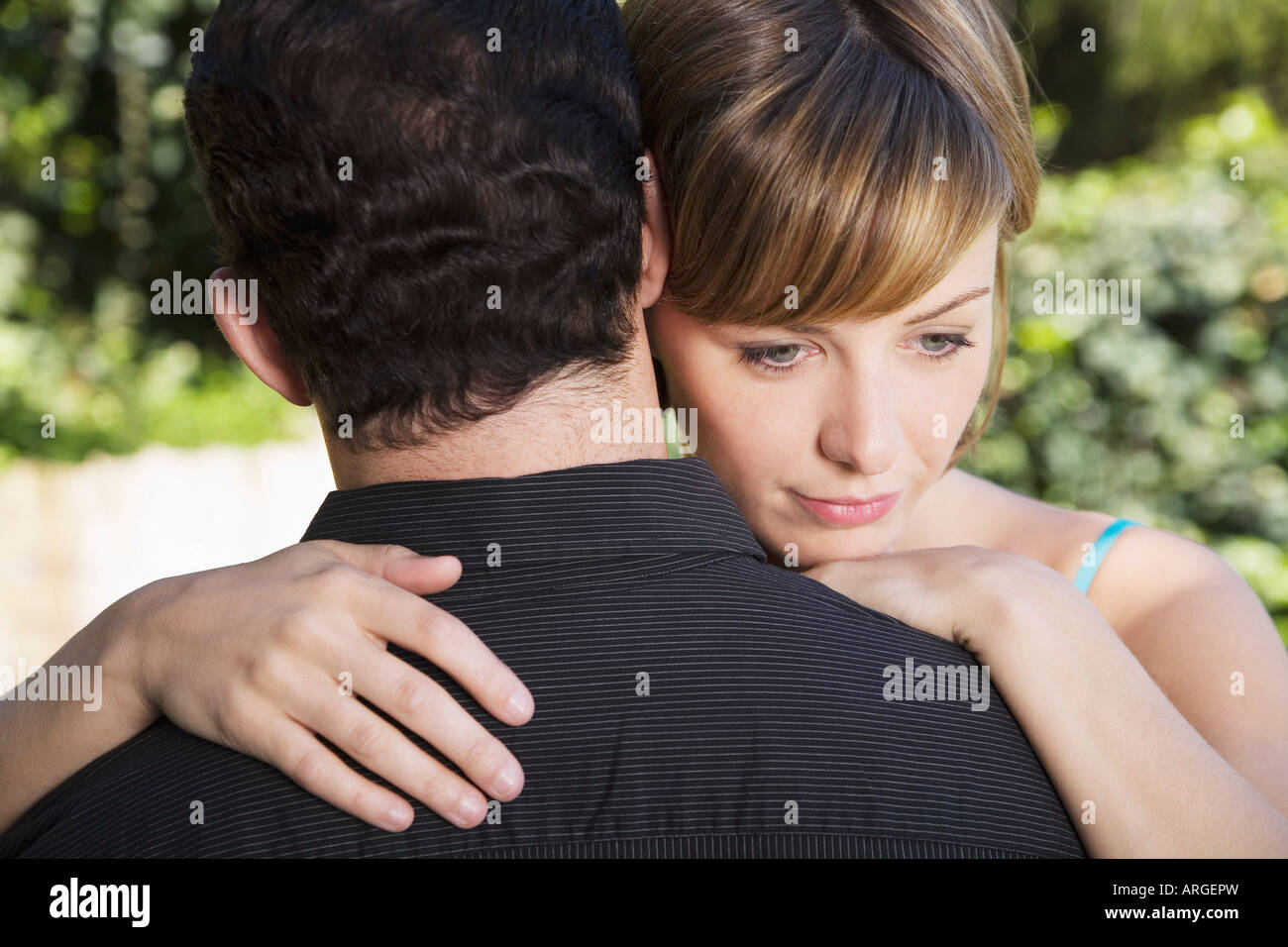 Paar, umarmen Stockfoto