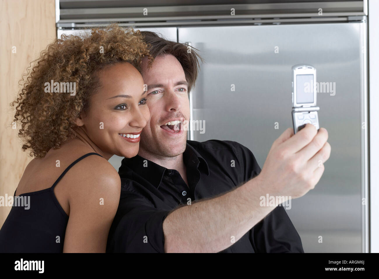 Paar Fotos von sich mit Kamera-Handy Stockfoto