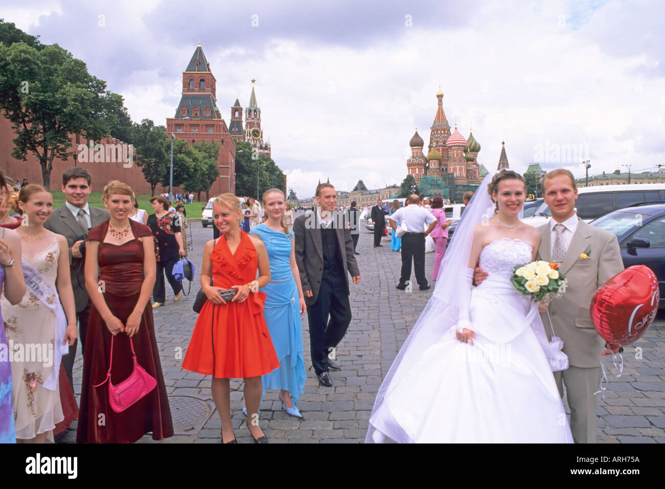 Hochzeit zu zweit am Roten Platz immer fotografiert in Moskau Russland Stockfoto